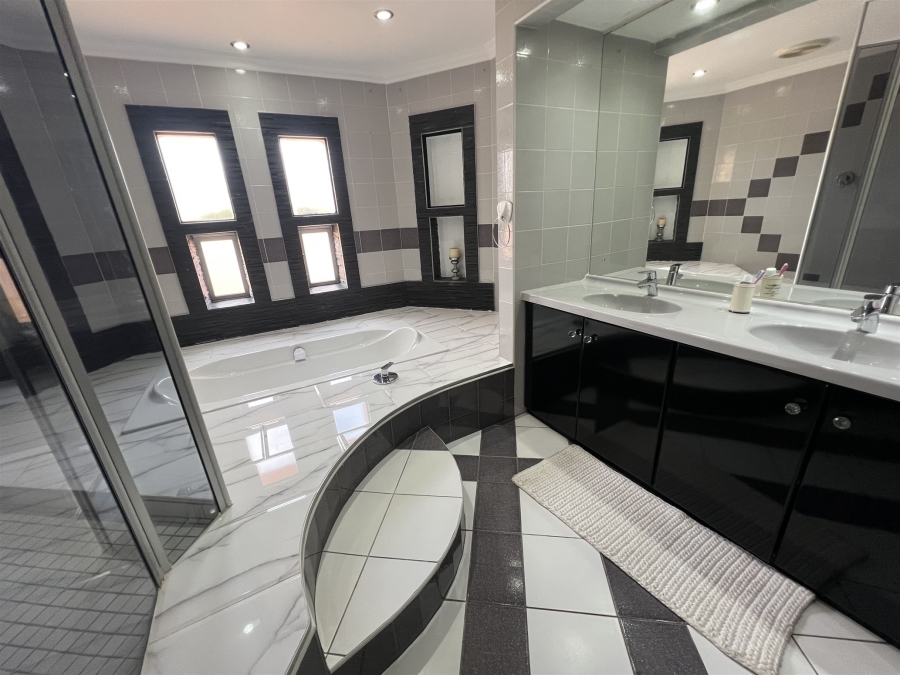 4 Bedroom Property for Sale in Bonnie Doone Eastern Cape
